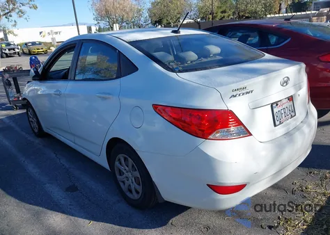 2012 Hyundai Accent Gls z USA, uszkodzony, nr VIN KMHCT4AE3CU217508
